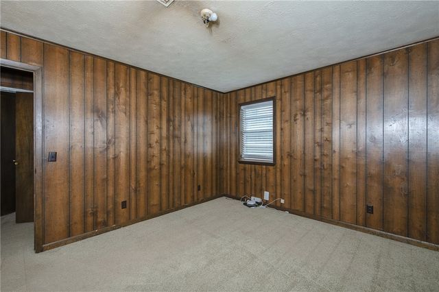504 North Echols Street, Caldwell, TX 77836