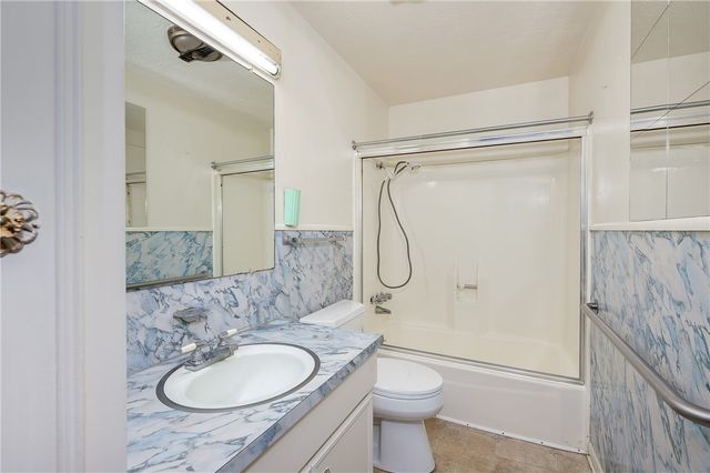 504 North Echols Street, Caldwell, TX 77836