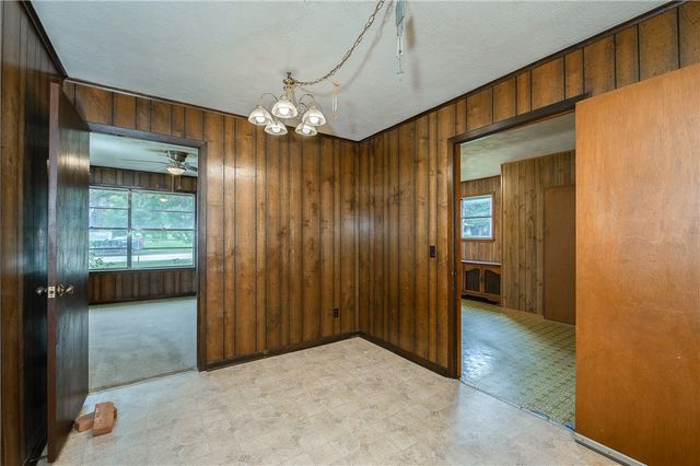 504 North Echols Street, Caldwell, TX 77836