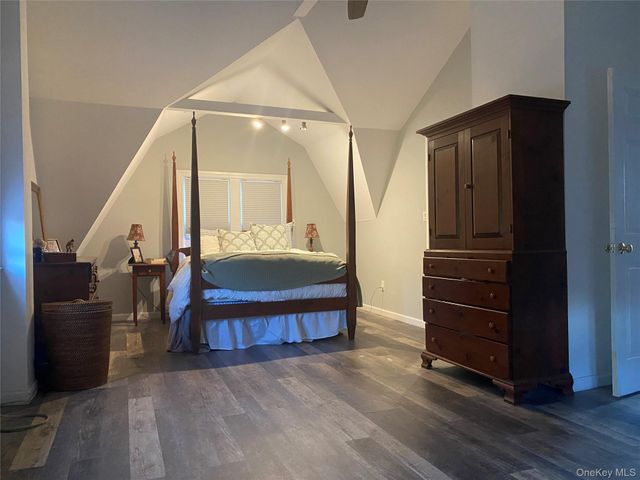 75 Lee Avenue, Rockville Centre, NY 11570