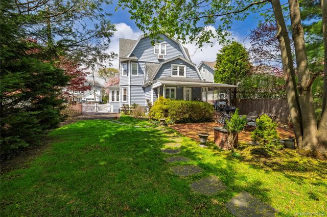 75 Lee Avenue, Rockville Centre, NY 11570