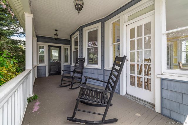 75 Lee Avenue, Rockville Centre, NY 11570