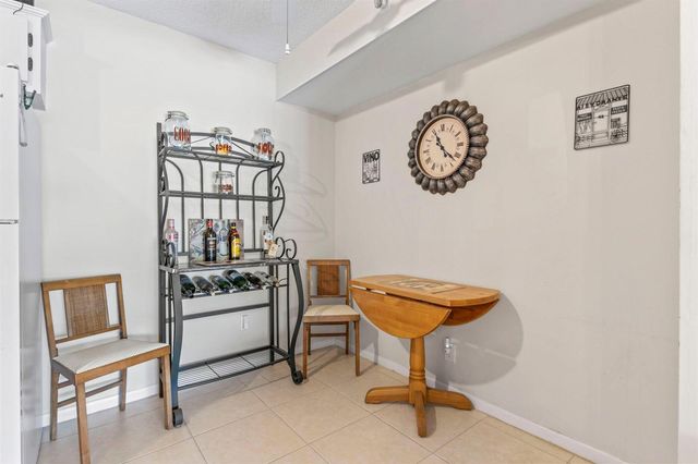 2732 SW Matheson Avenue 112-b2, Palm City, FL 34990