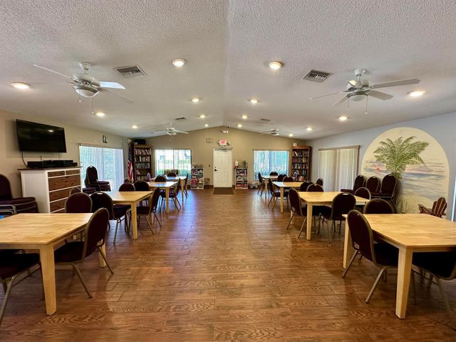 2732 SW Matheson Avenue 112-b2, Palm City, FL 34990