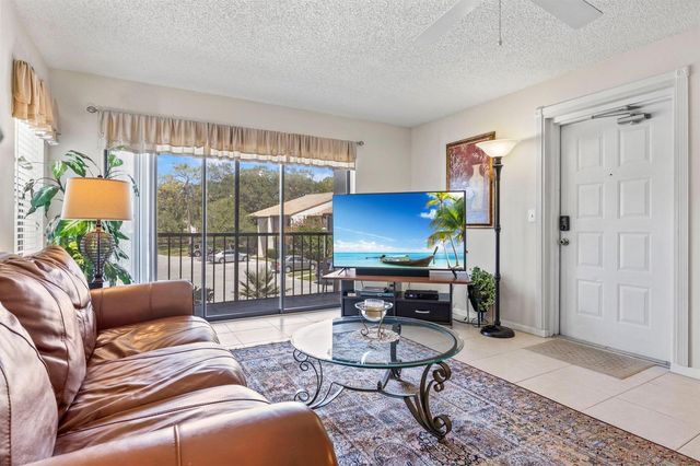 2732 SW Matheson Avenue 112-b2, Palm City, FL 34990