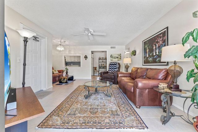 2732 SW Matheson Avenue 112-b2, Palm City, FL 34990