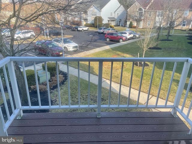 3302-B RAMSBURY CT, Mount Laurel, NJ 08054