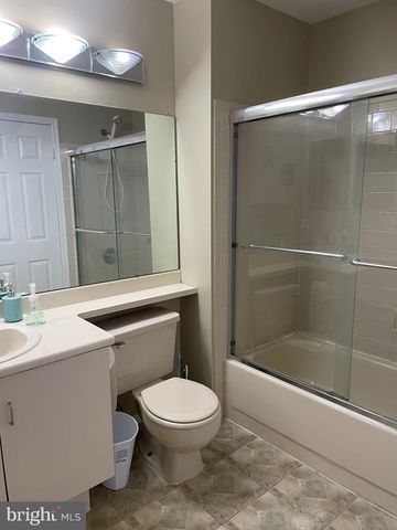 3302-B RAMSBURY CT, Mount Laurel, NJ 08054