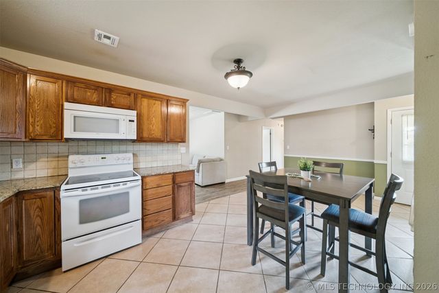 120 Granada Place, Mannford, OK 74044