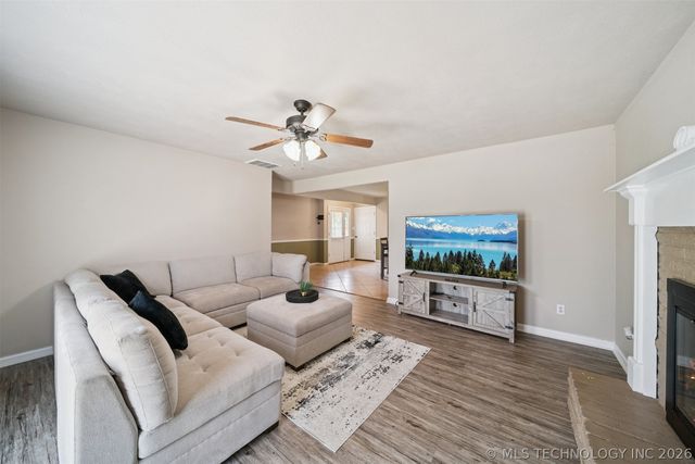 120 Granada Place, Mannford, OK 74044