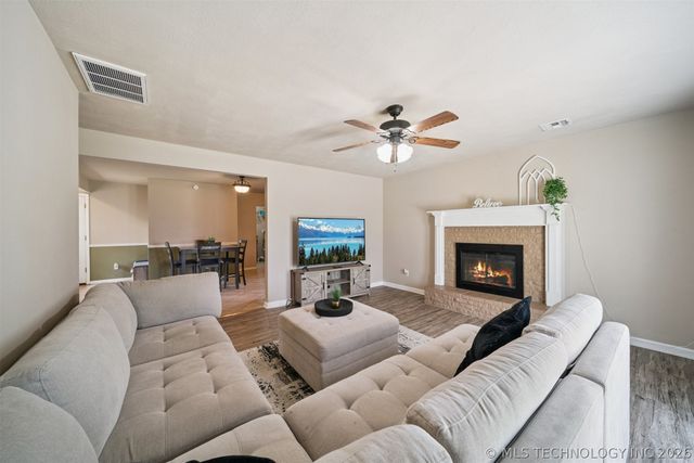 120 Granada Place, Mannford, OK 74044