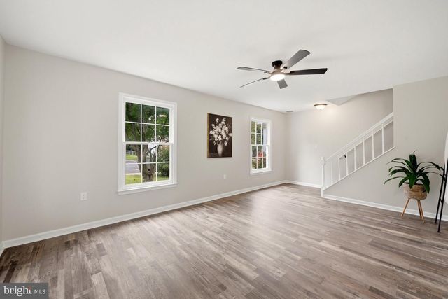10 STANDISH CT, Charles Town, WV 25414