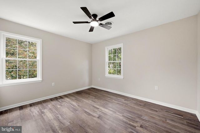 10 STANDISH CT, Charles Town, WV 25414