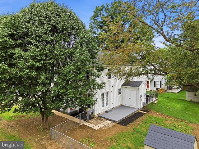 10 STANDISH CT, Charles Town, WV 25414