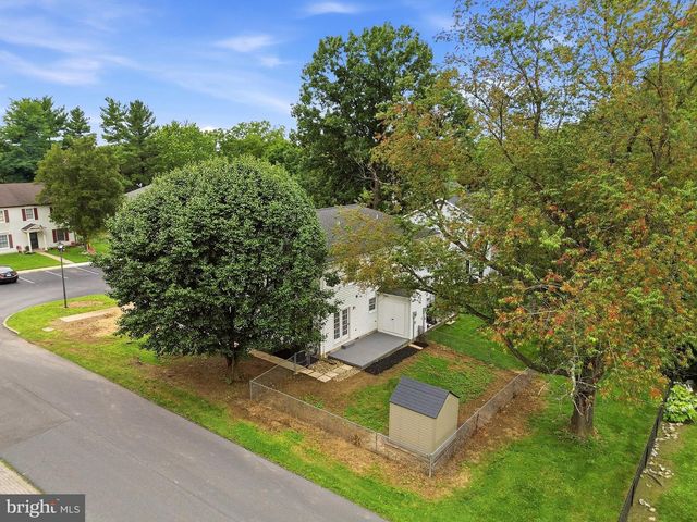 10 STANDISH CT, Charles Town, WV 25414
