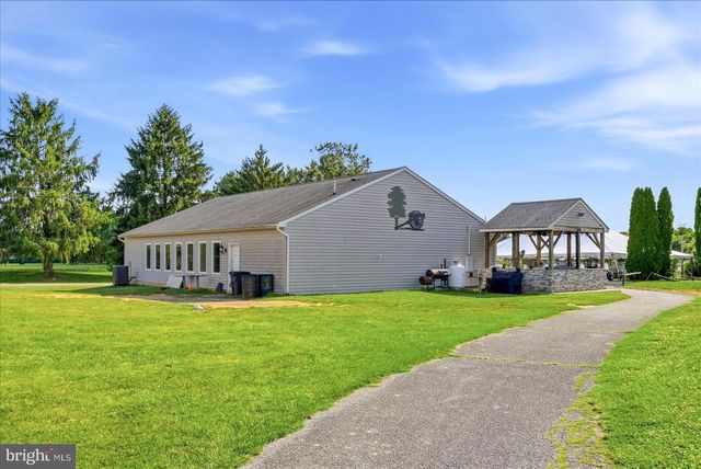 10 STANDISH CT, Charles Town, WV 25414
