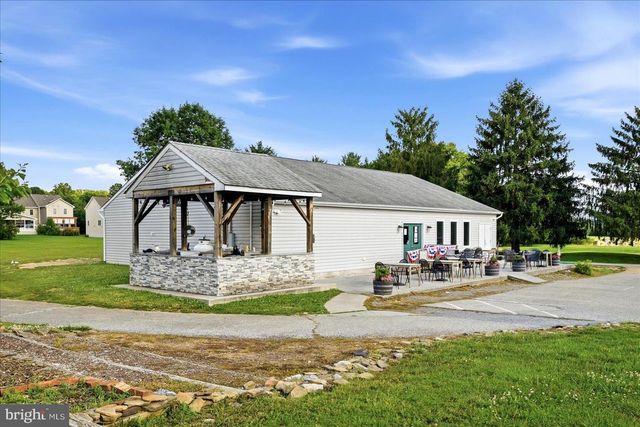 10 STANDISH CT, Charles Town, WV 25414