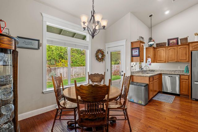 308 SW Hudson Lane, Grants Pass, OR 97526