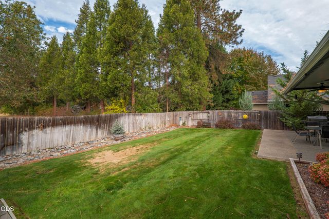 308 SW Hudson Lane, Grants Pass, OR 97526