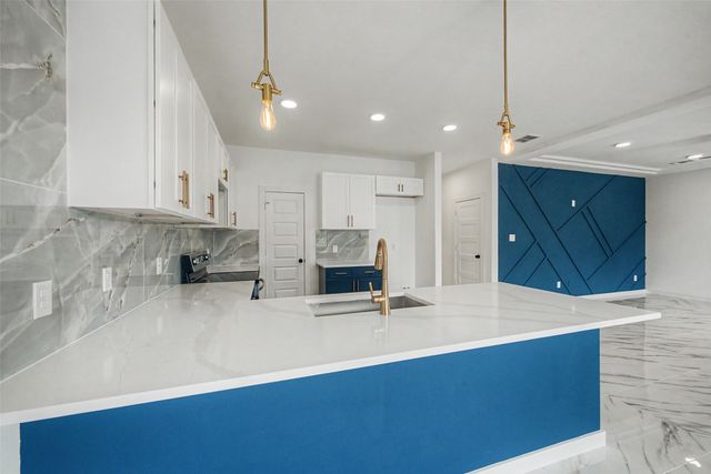 4617 Merida Avenue, Fort Worth, TX 76115