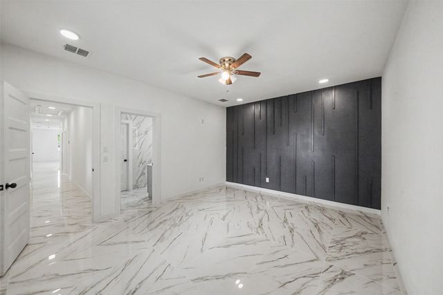 4617 Merida Avenue, Fort Worth, TX 76115