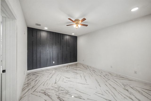 4617 Merida Avenue, Fort Worth, TX 76115