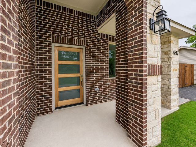 4617 Merida Avenue, Fort Worth, TX 76115