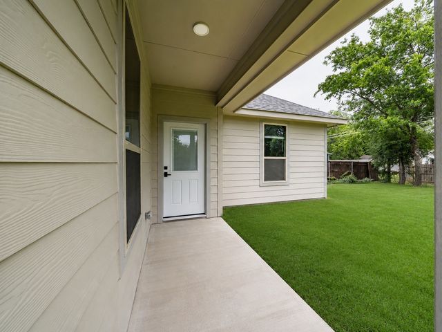 4617 Merida Avenue, Fort Worth, TX 76115