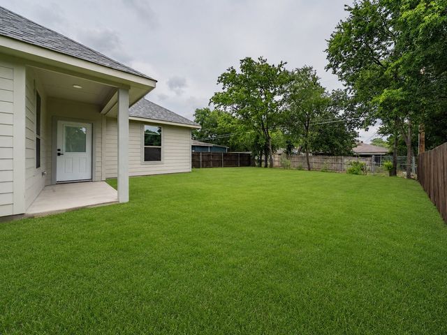 4617 Merida Avenue, Fort Worth, TX 76115