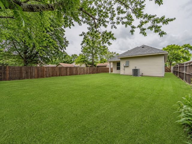 4617 Merida Avenue, Fort Worth, TX 76115