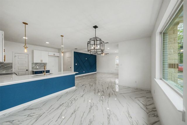 4617 Merida Avenue, Fort Worth, TX 76115