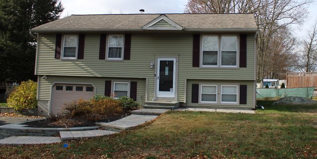 58 Carriage Drive, Naugatuck, CT 06770