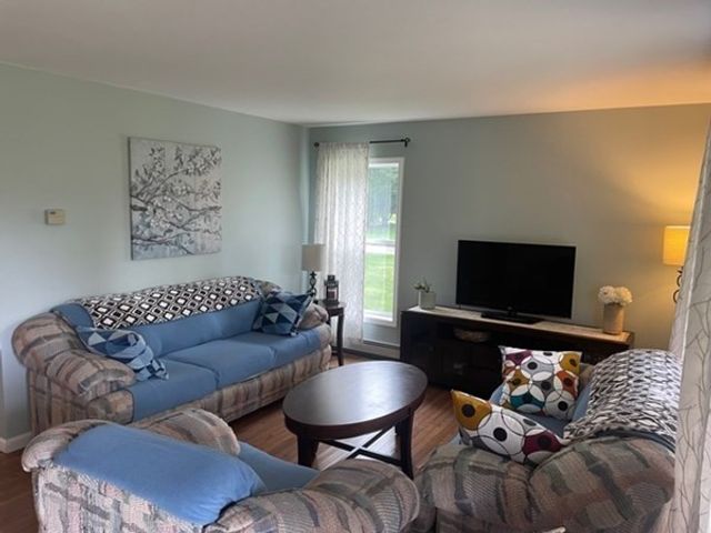 53-E Cummings Lane WINTER RENT, Westport, MA 02790