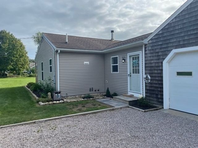 53-E Cummings Lane WINTER RENT, Westport, MA 02790