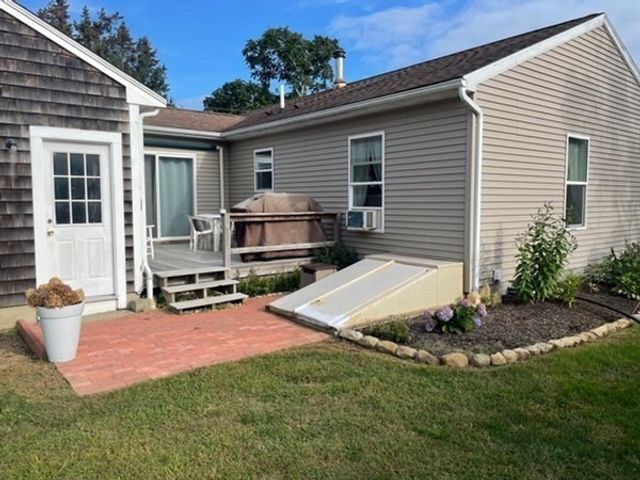 53-E Cummings Lane WINTER RENT, Westport, MA 02790