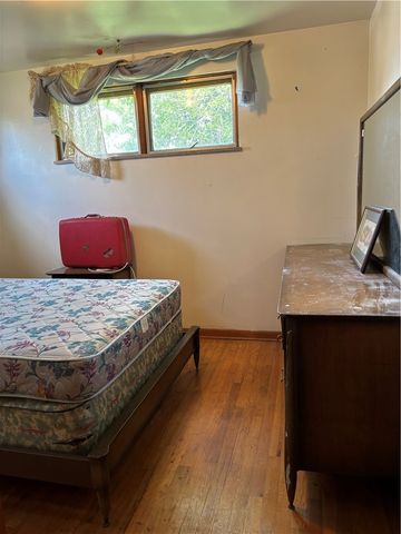 1807 Jenny Lind St, Mckeesport, PA 15132