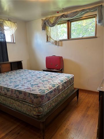 1807 Jenny Lind St, Mckeesport, PA 15132