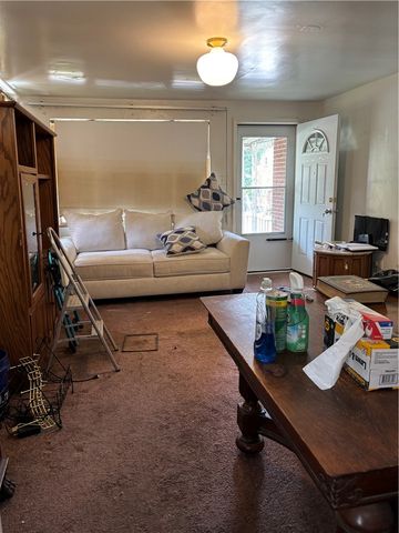 1807 Jenny Lind St, Mckeesport, PA 15132