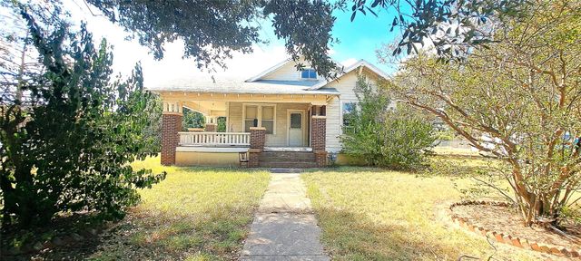 507 Sloan ST, Taylor, TX 76574