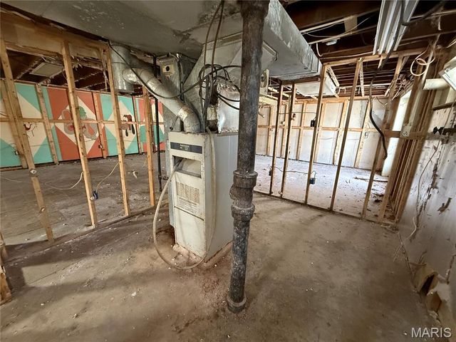 100 Florwood Court, St Louis, MO 63135