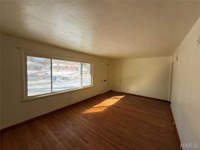 100 Florwood Court, St Louis, MO 63135