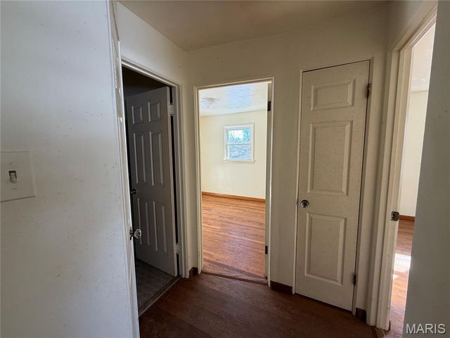 100 Florwood Court, St Louis, MO 63135