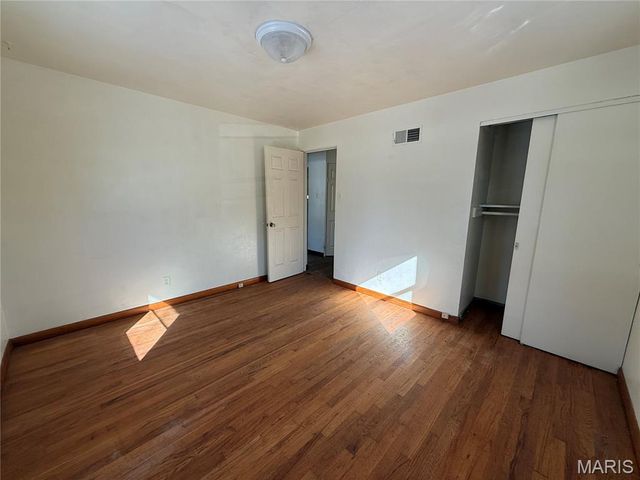 100 Florwood Court, St Louis, MO 63135