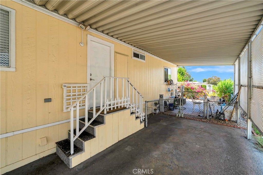 Image 29 of property listing at 27361 Sierra 23, Canyon Country, CA 91351