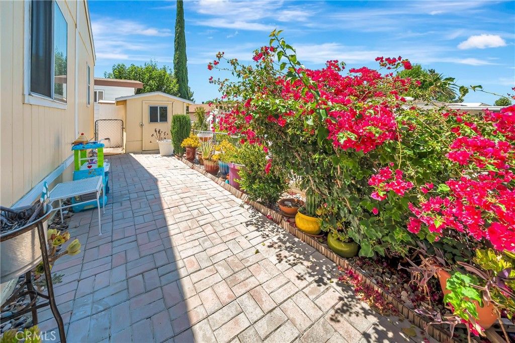 Image 31 of property listing at 27361 Sierra 23, Canyon Country, CA 91351