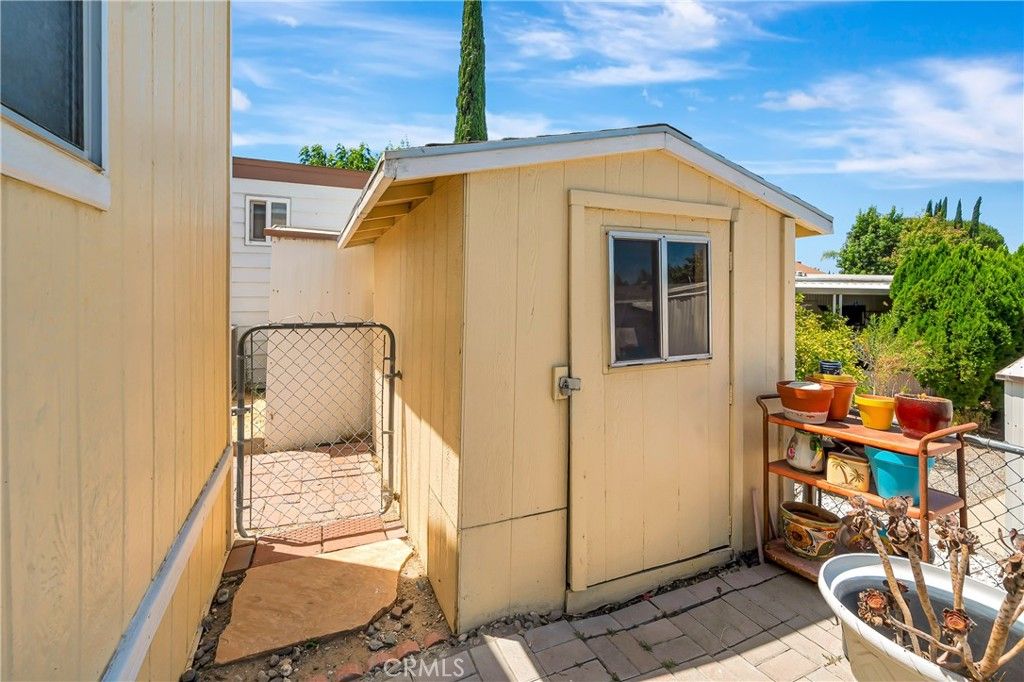 Image 32 of property listing at 27361 Sierra 23, Canyon Country, CA 91351