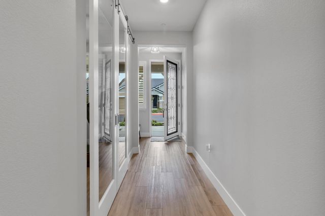 9067 Pomeroy Ln, El Dorado Hills, CA 95762