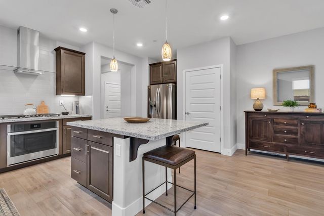 9067 Pomeroy Ln, El Dorado Hills, CA 95762