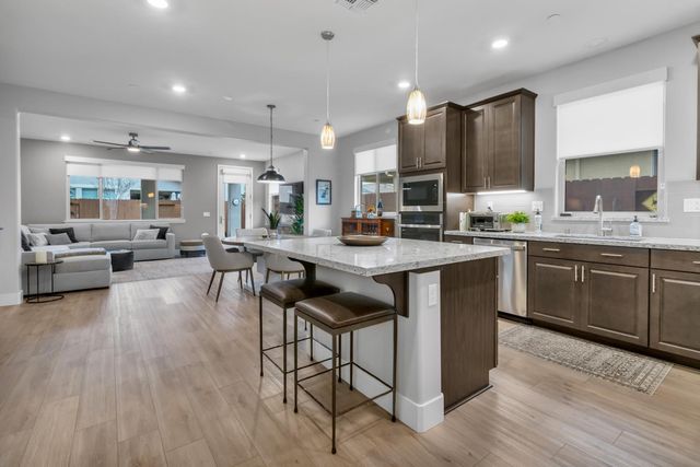 9067 Pomeroy Ln, El Dorado Hills, CA 95762