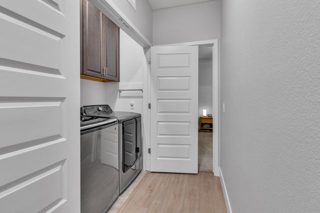 9067 Pomeroy Ln, El Dorado Hills, CA 95762